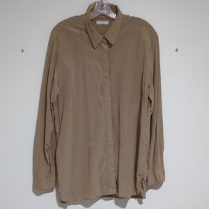 Aritzia Babaton 100% Button-Down Silk shirt